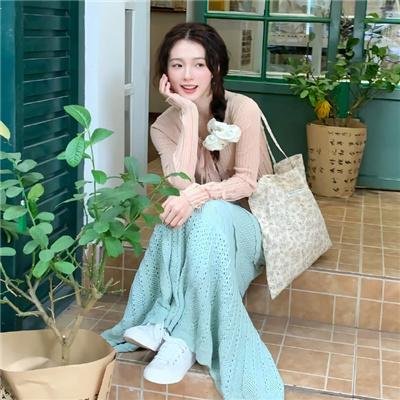 彩色房间海报